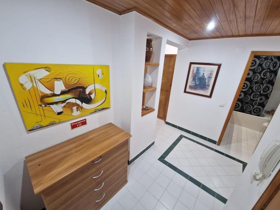 Charming Beachside Apartment- The Perfect Getaway! Albufeira Exterior photo